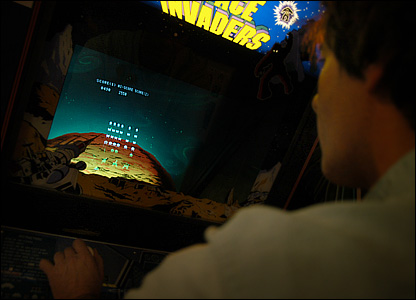 Play Space Invaders