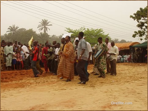 Ibo Pictures of Oraifite People welcome Anambra State Governor Chris Ngige.